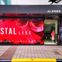 <strong>美容</strong>護膚行業(yè)的現(xiàn)狀及發(fā)展趨勢：重視健康美麗，迎接無限機遇