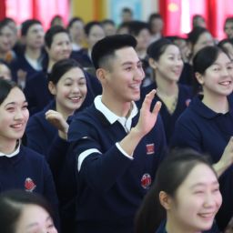 <strong>美容</strong>護膚行業(yè)在五行中屬于什么行業(yè)？探尋傳統(tǒng)哲學與現(xiàn)代商業(yè)的契合點