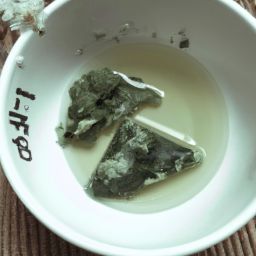 <strong>美容</strong>護(hù)膚粥的功效及其應(yīng)用方法，告別油膩暗黃肌膚！