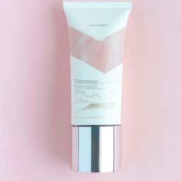 美肌護理法寶，告別暗沉！——美容美白護膚品推薦